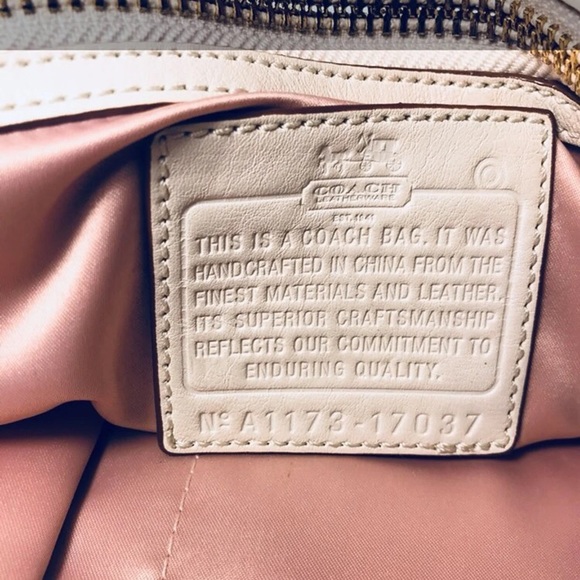 ❇️Auth Coach Audrey python leather embossed bag - Picture 4 of 8